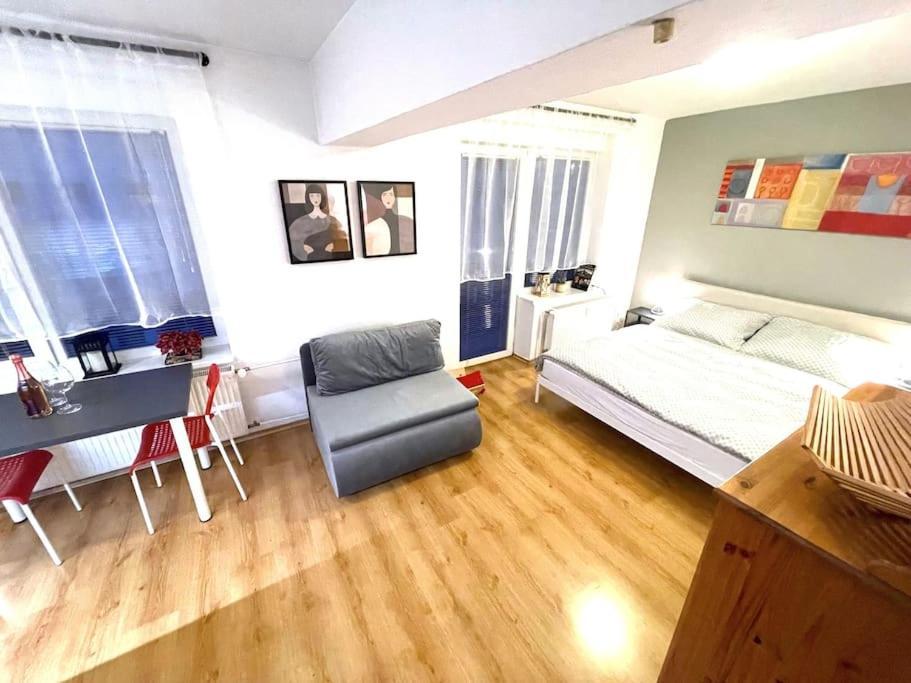 Apartmán Charming Studio In The Old Town Bratislava Exteriér fotografie